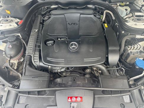 Used 2016 Mercedes-Benz E 350 4MATIC Sedan image 36