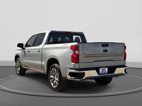 Used 2025 Chevrolet Silverado 1500 LT w/ Leather Package AWD/4WD image 6
