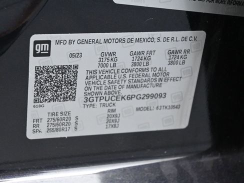 Used 2023 GMC Sierra 1500 Elevation w/ LPO, Elevation Black Package image 17