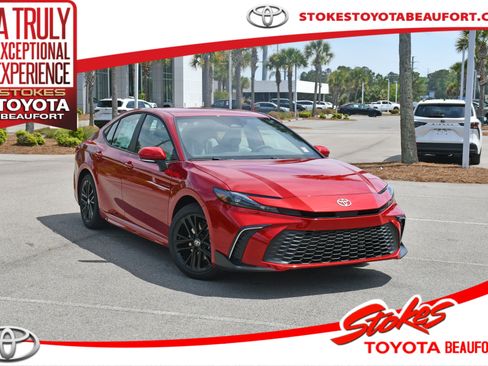 New 2026 Toyota Camry SE FWD image 1