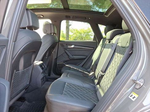 Used 2025 Audi SQ5 Prestige AWD/4WD image 10
