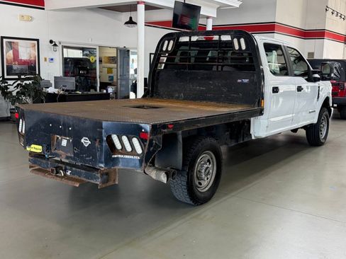 Used 2019 Ford F250 XL w/ Power Equipment Group AWD/4WD image 2