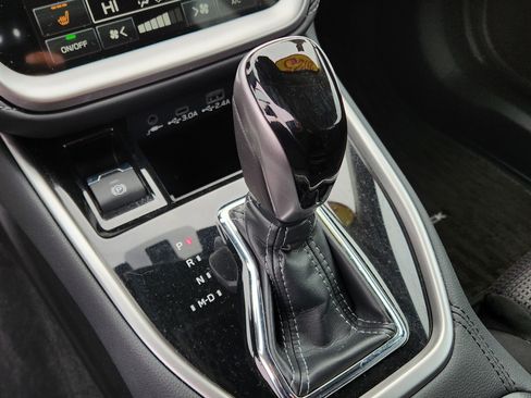 Certified 2025 Subaru Outback Premium image 22