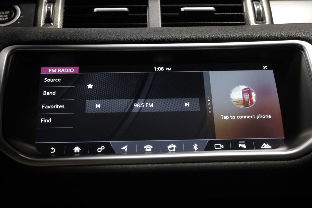 Used 2018 Land Rover Range Rover Evoque SE AWD/4WD image 43