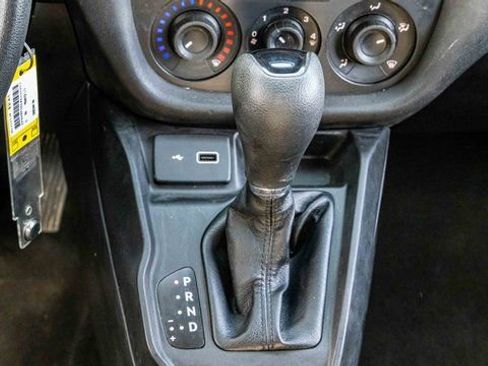 Used 2021 RAM ProMaster City Tradesman image 14