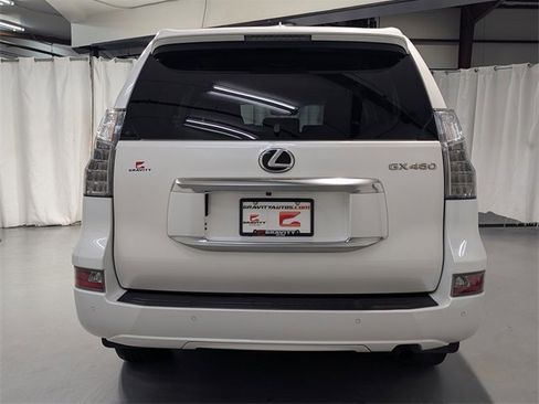 Used 2020 Lexus GX 460 Luxury w/ Accessory Package image 27