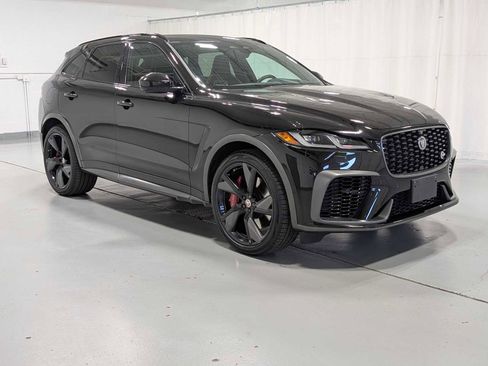 Used 2021 Jaguar F-PACE SVR image 6