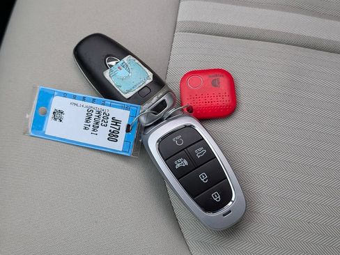Certified 2023 Hyundai Sonata SEL w/ Convenience Package FWD image 33