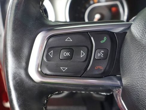 Used 2022 Jeep Wrangler Unlimited Sahara w/ Cold Weather Group AWD/4WD image 35