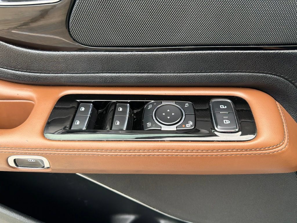 Used 2021 Lincoln Aviator Reserve w/ Elements Package Plus AWD/4WD image 33