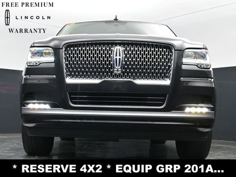 Used 2022 Lincoln Navigator Reserve RWD image 23