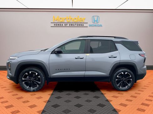 Used 2025 Chevrolet Equinox RS w/ Safety and Technology Package AWD/4WD image 2