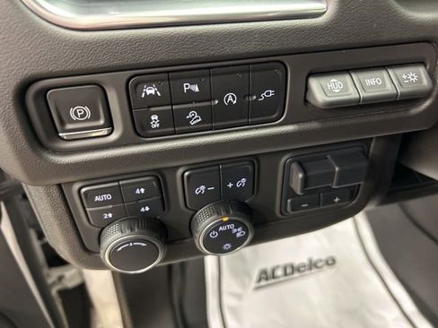 Used 2021 Chevrolet Tahoe High Country w/ Premium Package image 15