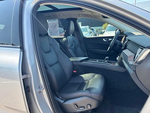 Used 2024 Volvo XC60 B5 Plus w/ Climate Package AWD/4WD image 19