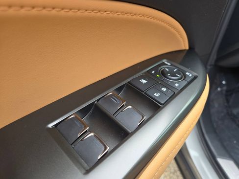 Used 2024 Lexus NX 250 FWD image 16