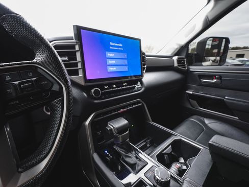 Used 2024 Toyota Tundra Limited image 19