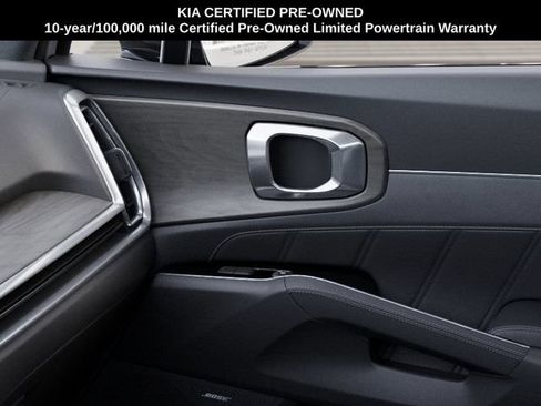 Certified 2025 Kia Sorento SX Prestige AWD/4WD image 25