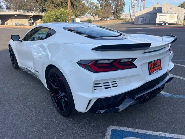Used 2024 Chevrolet Corvette Z06 RWD image 9