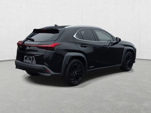Used 2021 Lexus UX 250h w/ Accessory Package (Z1) AWD/4WD image 5