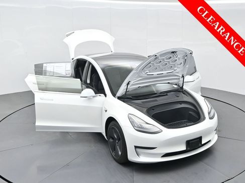 Used 2020 Tesla Model 3 Standard Range image 38