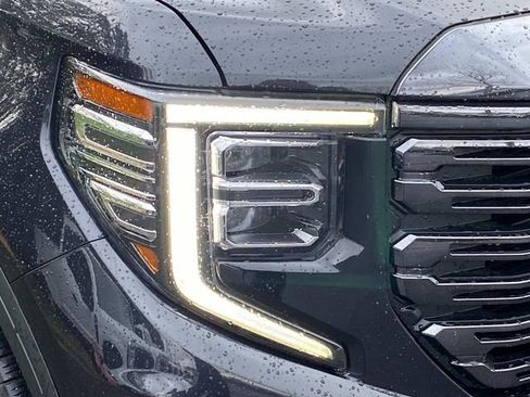 Used 2022 GMC Sierra 1500 Denali Ultimate image 4