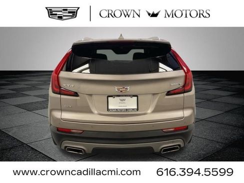 Certified 2023 Cadillac XT4 Premium Luxury w/ Cold Weather Package image 5