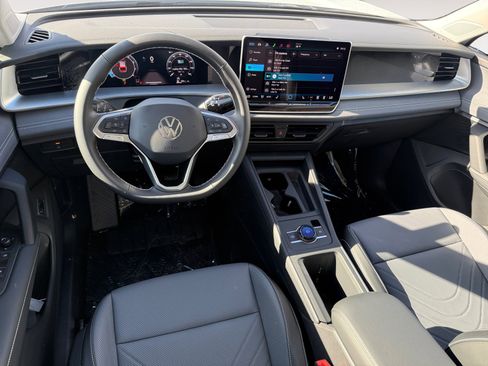 New 2026 Volkswagen Tiguan SE image 15