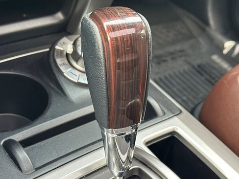 Used 2017 Toyota 4Runner Limited image 27