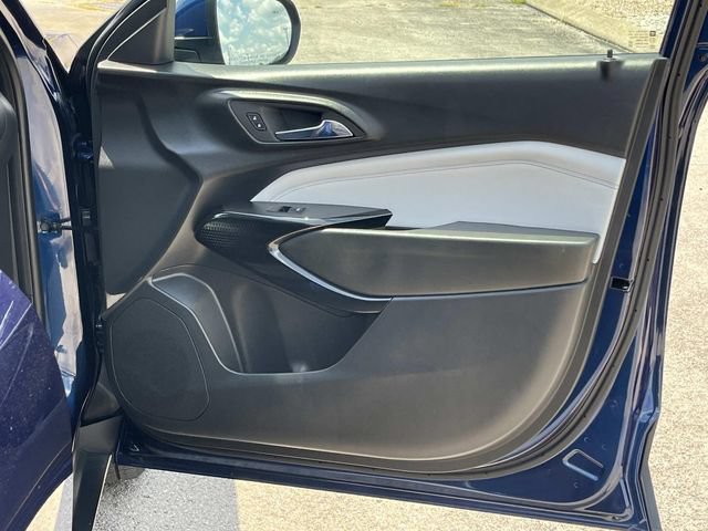 Used 2024 Chevrolet Trax LT w/ Driver Confidence Package FWD image 23
