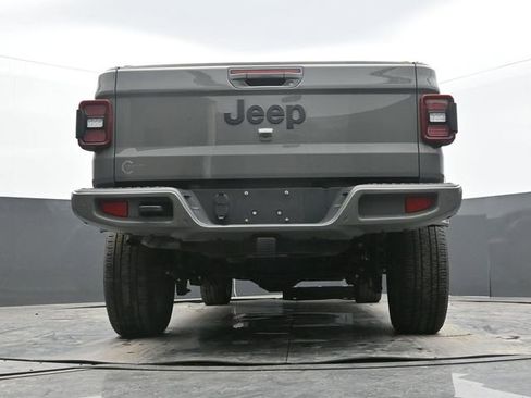 Used 2022 Jeep Gladiator Overland image 55