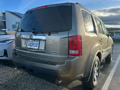 Used 2011 Honda Pilot Touring image 2