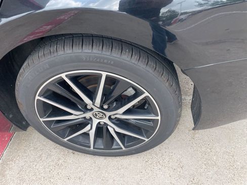 Used 2024 Toyota Camry SE w/ Cold Weather Package FWD image 14