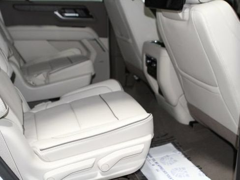 New 2026 GMC Yukon Denali w/ Advanced Technology Package AWD/4WD image 26