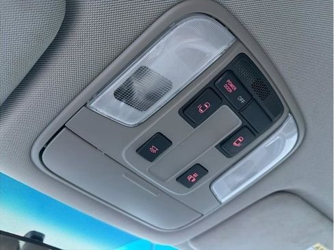 Used 2020 Kia Sedona EX image 20