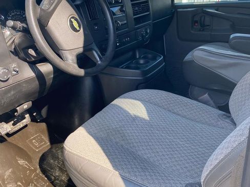 Used 2015 Chevrolet Express 3500 LT w/ LT Preferred Equipment Group RWD image 7