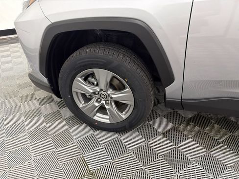 Used 2024 Toyota RAV4 XLE AWD/4WD image 12