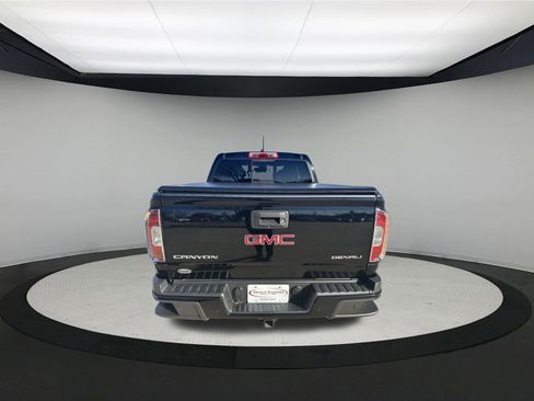 Used 2019 GMC Canyon Denali image 6
