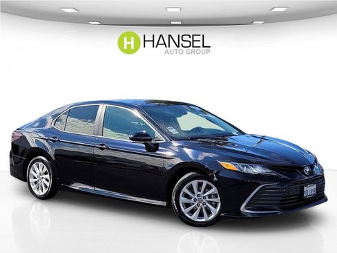 Used 2023 Toyota Camry LE w/ Convenience Package FWD image 1