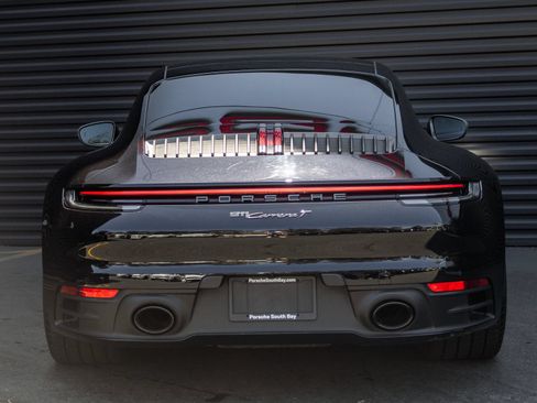 Used 2023 Porsche 911 Carrera image 8