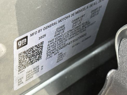 New 2026 Chevrolet Equinox EV LT image 33