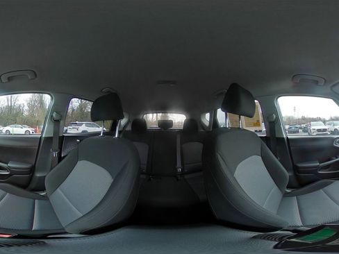 Used 2025 Kia Soul LX w/ LX Technology Package image 40