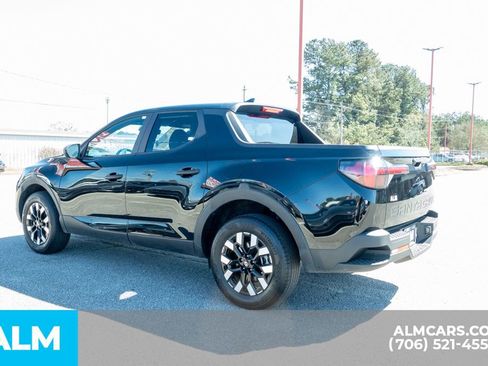 Used 2025 Hyundai Santa Cruz SE image 8