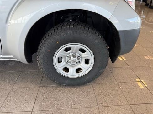 Used 2016 Nissan Frontier S image 10