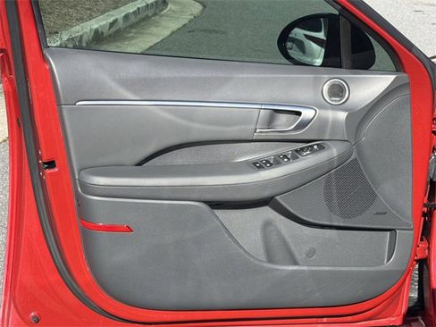 Used 2021 Hyundai Sonata SEL Plus w/ Tech Package image 10