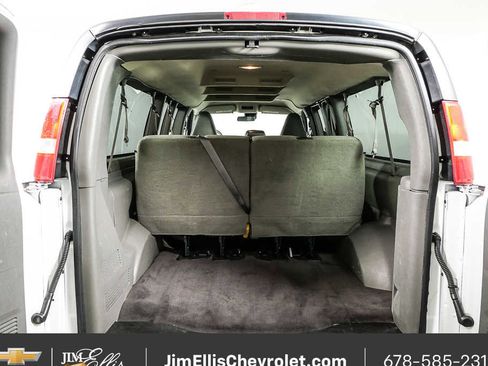 Used 2020 Chevrolet Express 3500 LT w/ LT Preferred Equipment Group RWD image 25