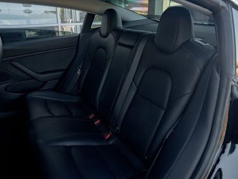 Used 2018 Tesla Model 3 Long Range image 33