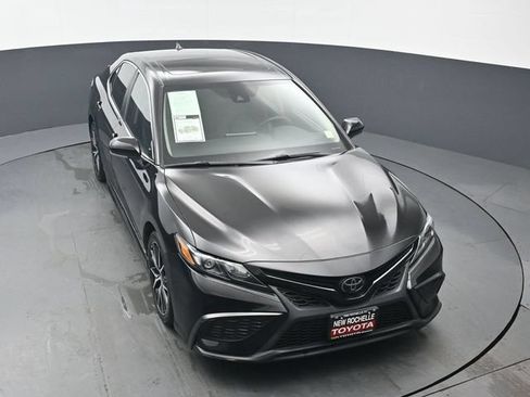 Certified 2023 Toyota Camry SE w/ Cold Weather Package AWD/4WD image 43