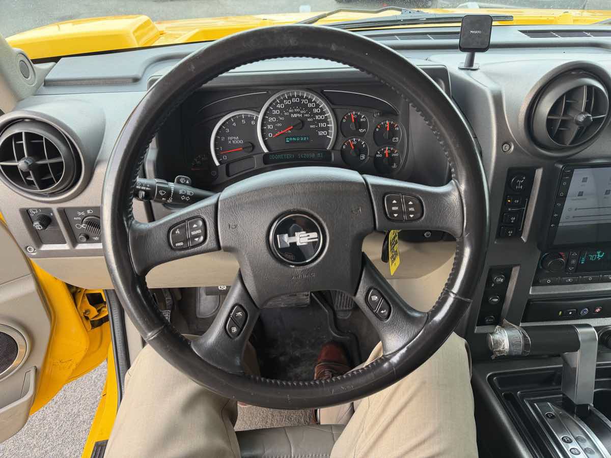 Used 2004 HUMMER H2 AWD/4WD image 8