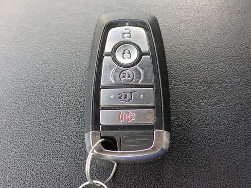 Used 2023 Ford Edge ST-Line AWD/4WD image 28