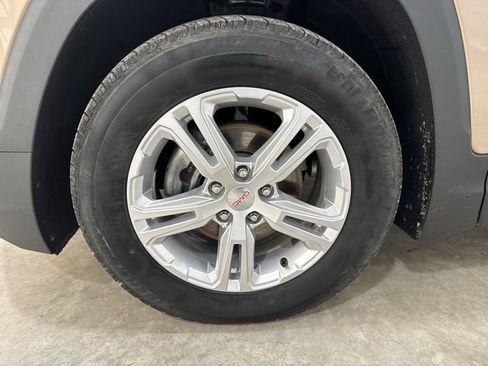 Used 2018 GMC Terrain SLE w/ Driver Convenience Package FWD image 33